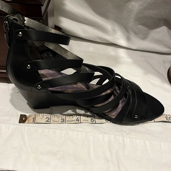 S.E. BEUTIQUE SAM EDELMAN DESIGN GROUP Wedge Heels - Picture 11 of 11